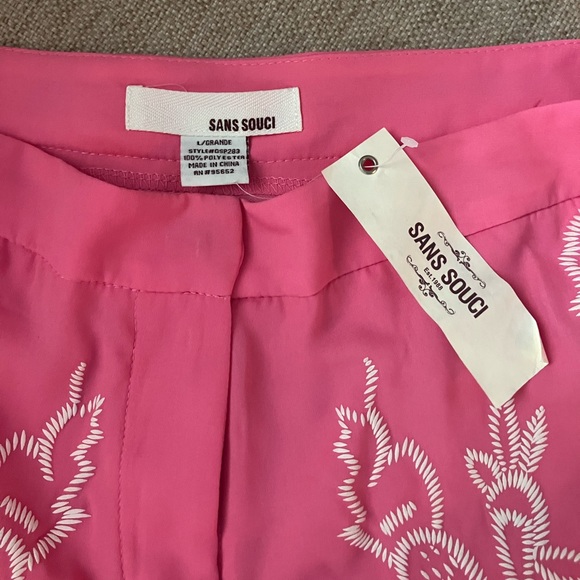 Sans souci pink embroidered shorts - Picture 3 of 5